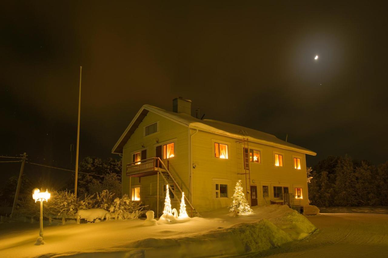 Hotel Hetan Majatalo Enontekio Exterior photo